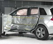 2010 Acura RDX IIHS Side Impact Crash Test Picture