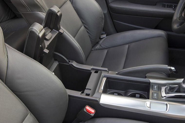 2010 Acura TL Type-S Center Console Picture