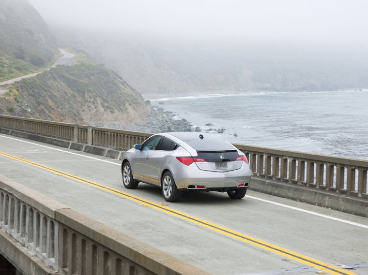 2010 Acura ZDX Picture