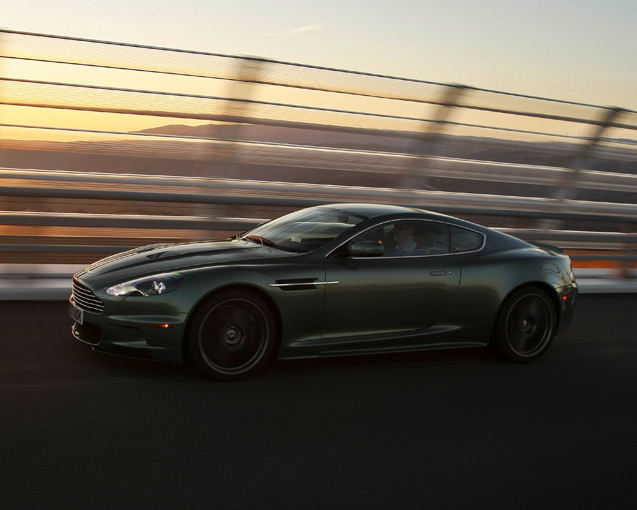 Aston Martin DBS Desktop Wallpaper