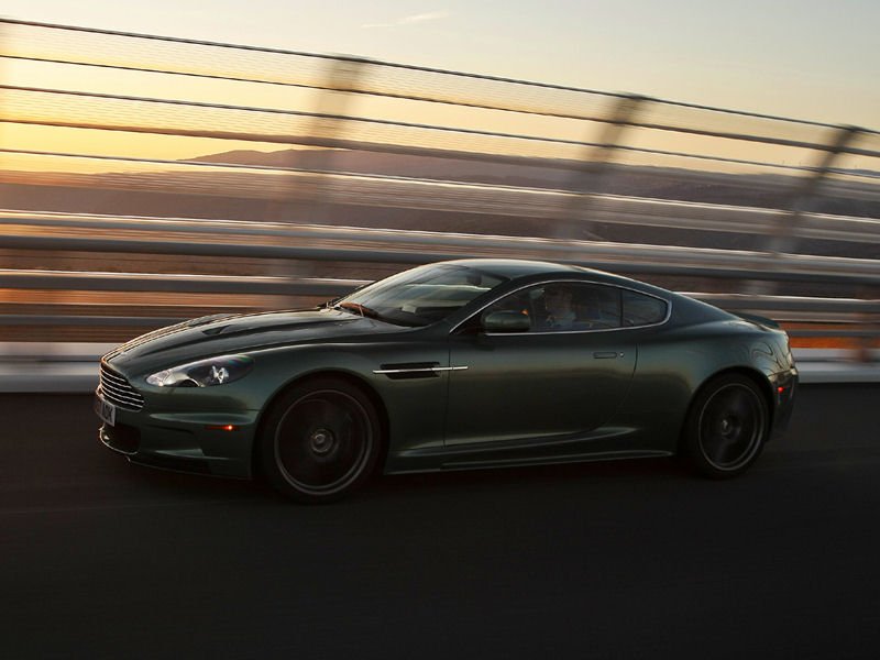 Aston Martin DBS Desktop Wallpaper