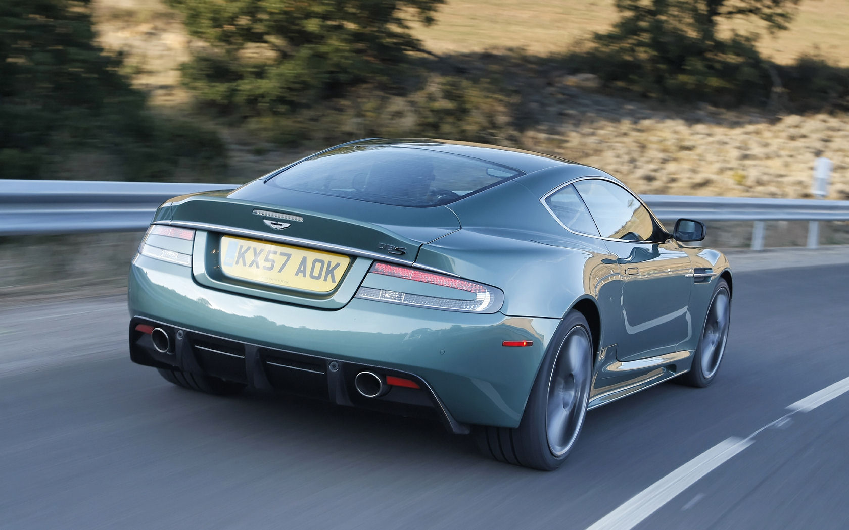 Aston Martin DBS Desktop Wallpaper