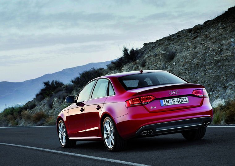 2010 Audi S4 Sedan Picture