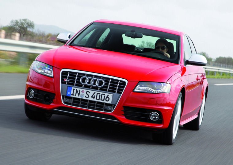 2010 Audi S4 Sedan Picture