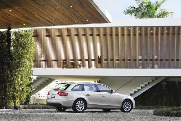 2011 Audi A4 Avant 2.0T Picture