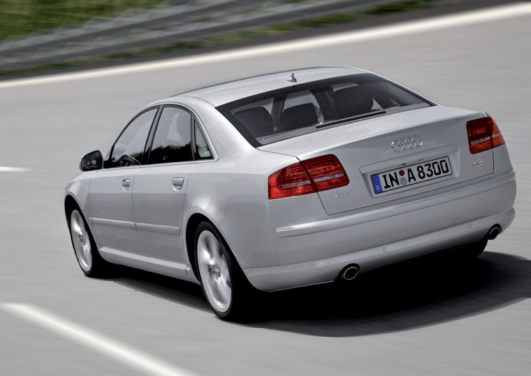 2010 Audi A8 4.2 Picture