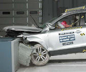 2011 Audi Q7 IIHS Frontal Impact Crash Test Picture