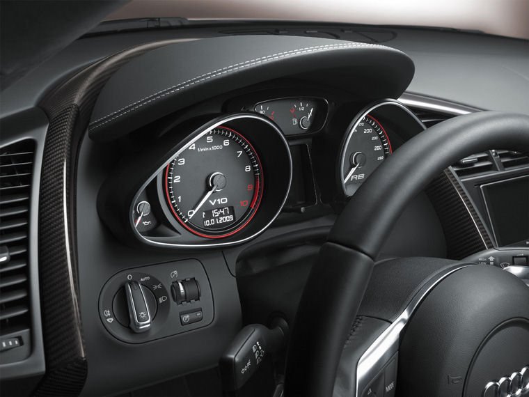 2010 Audi R8 5.2 V10 Coupe Gauges Picture