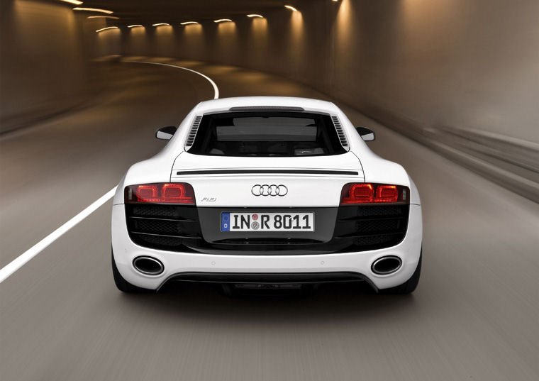 2010 Audi R8 5.2 V10 Coupe Picture