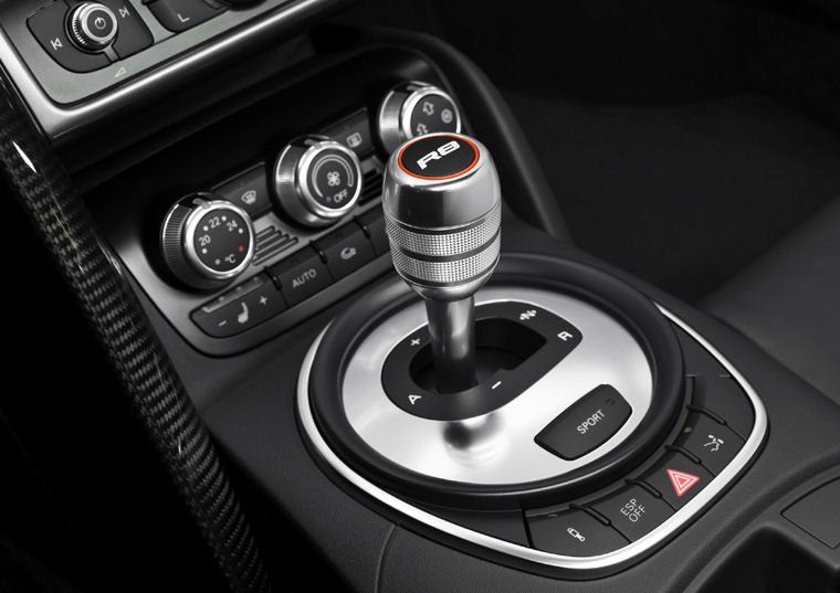 2011 Audi R8 5.2 V10 Coupe R-tronic Gear Lever Picture