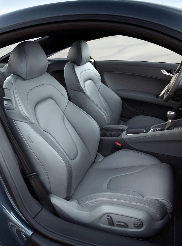 2008 Audi TT Coupe Front Seats Picture