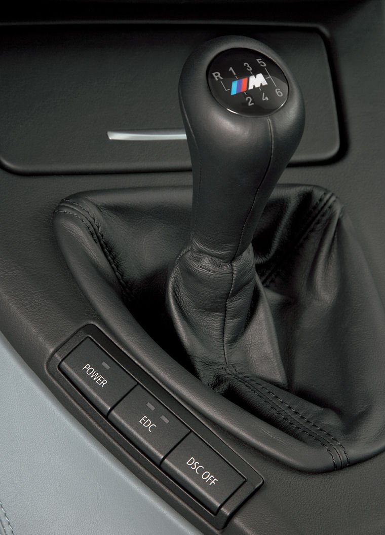 2010 BMW M3 Coupe Gear Lever Picture