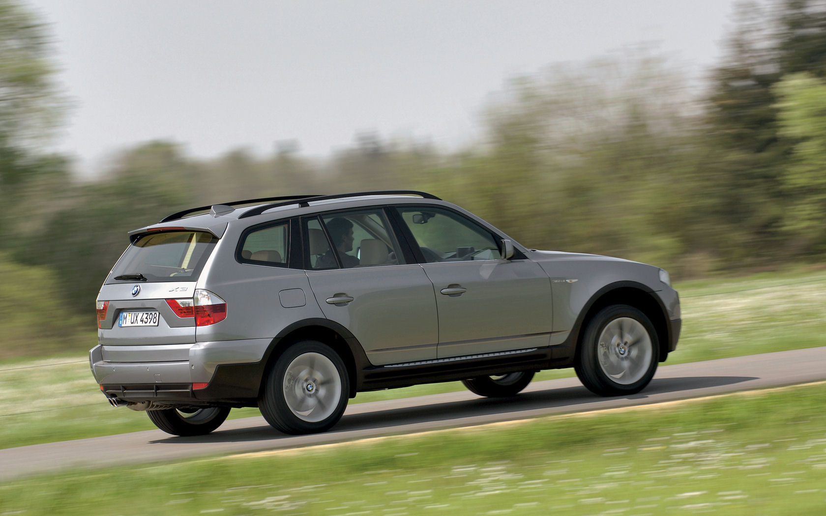 BMW X3 Desktop Wallpaper