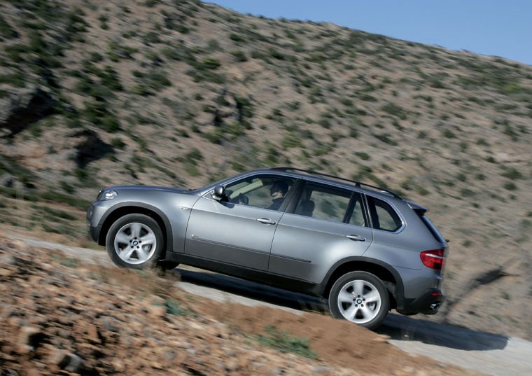 2009 BMW X5 xDrive48i Picture