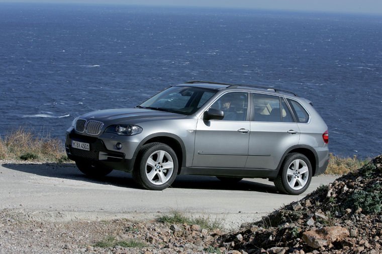 2010 BMW X5 xDrive48i Picture