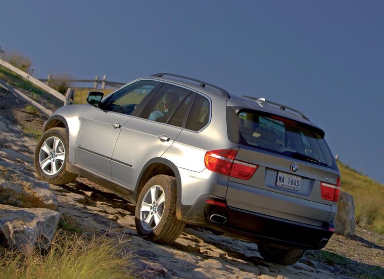 2010 BMW X5 xDrive48i Picture