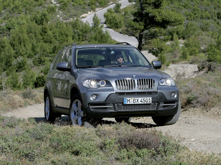 2010 BMW X5 xDrive48i Picture