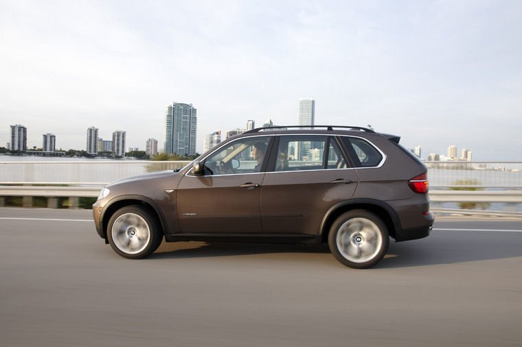 2011 BMW X5 xDrive50i Picture