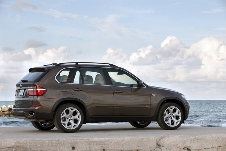 2011 BMW X5 xDrive50i Picture