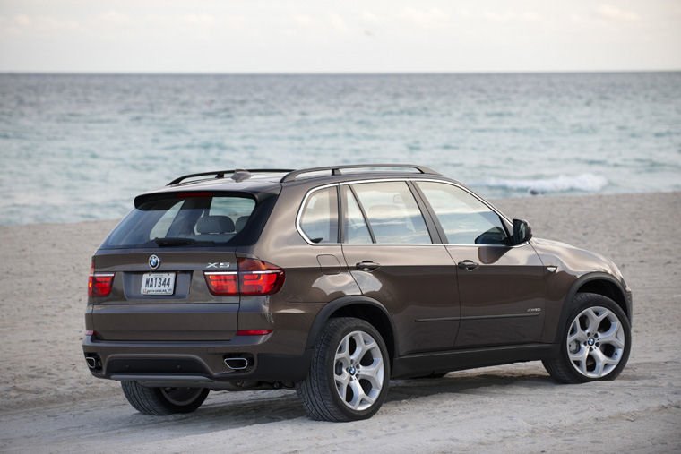 2011 BMW X5 xDrive50i Picture
