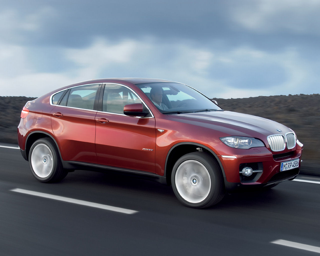 BMW X6 Desktop Wallpaper