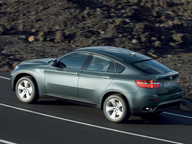 BMW X6 Desktop Wallpaper