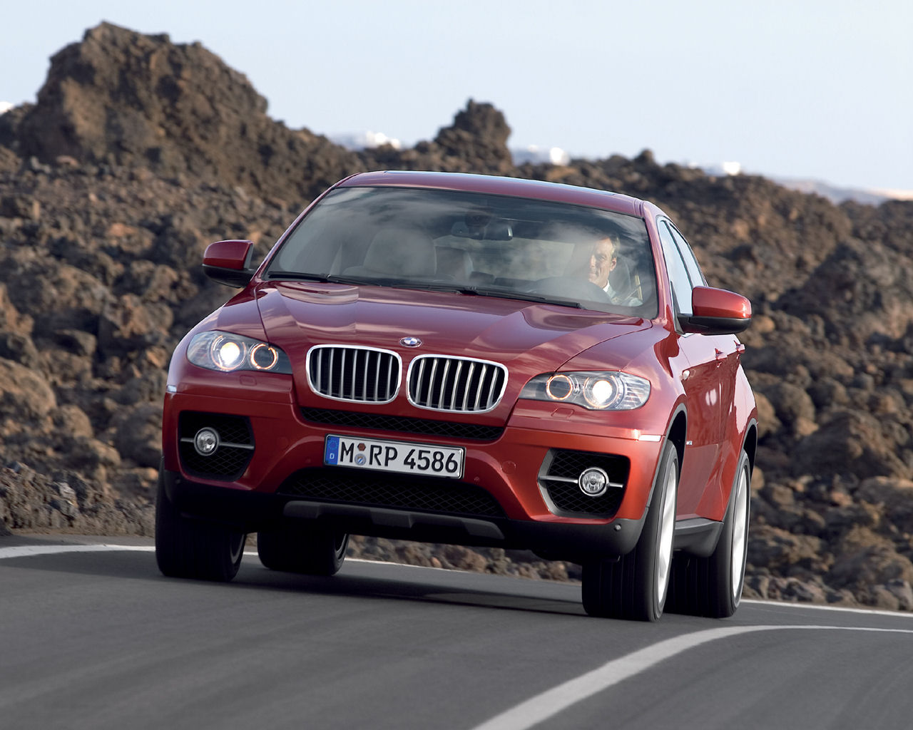 BMW X6 Desktop Wallpaper