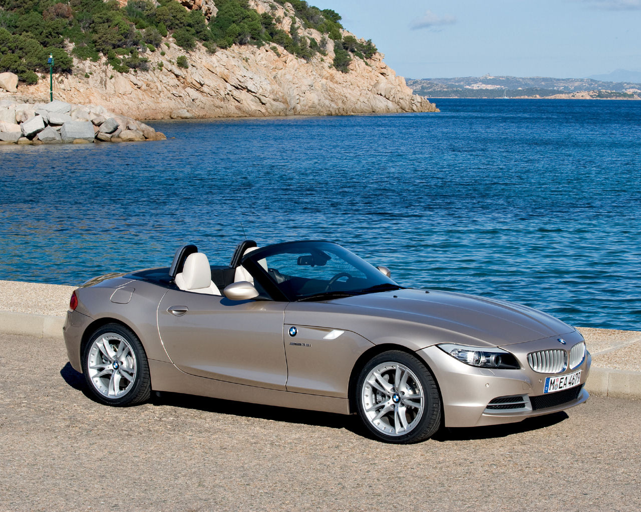 BMW Z4 Desktop Wallpaper