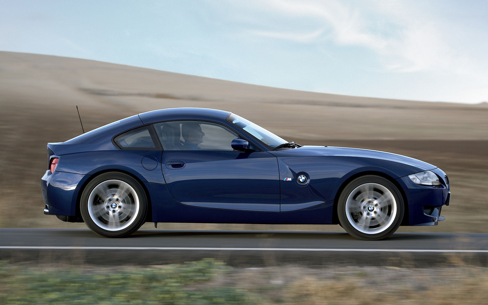 BMW Z4 Desktop Wallpaper