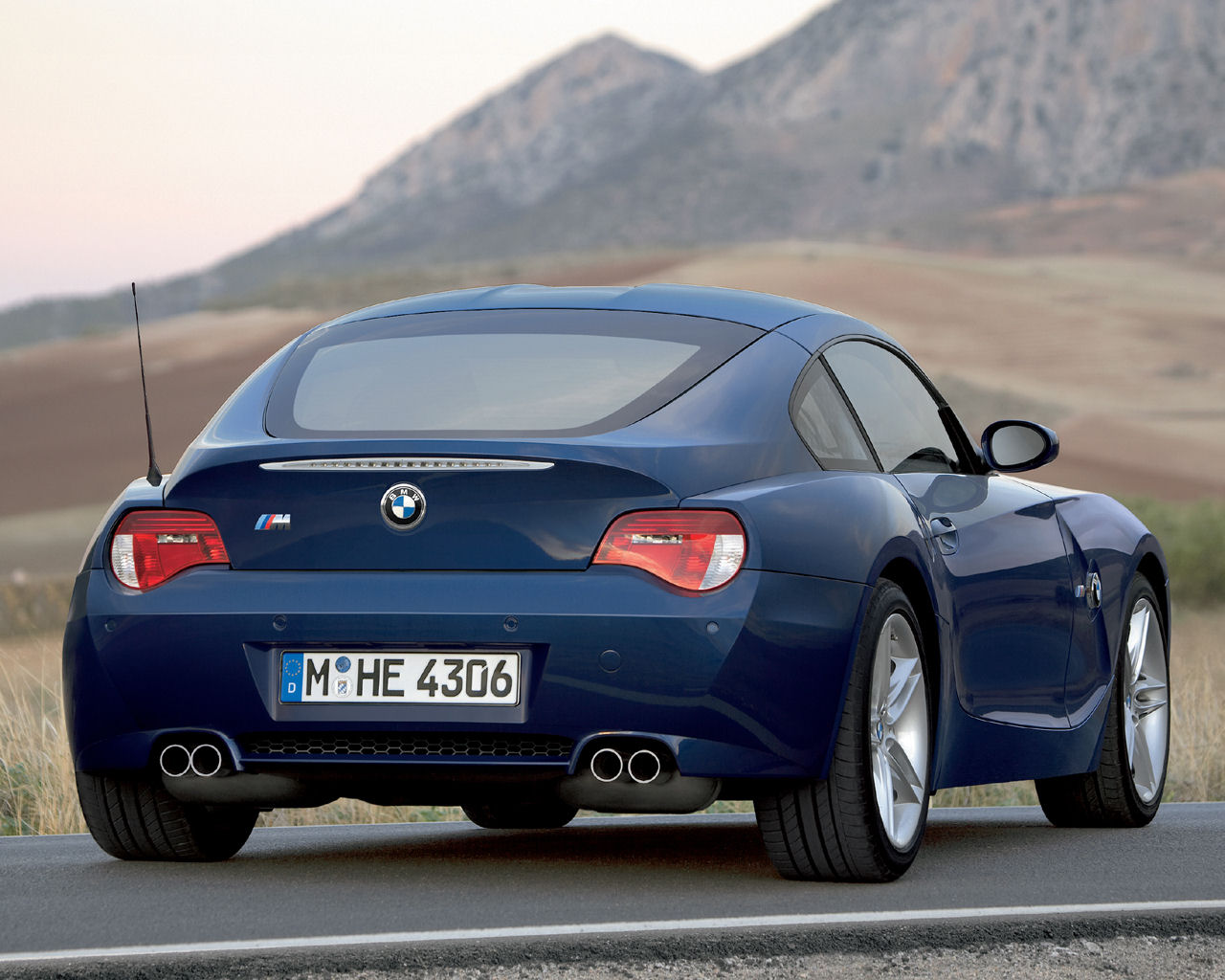 BMW Z4 Desktop Wallpaper