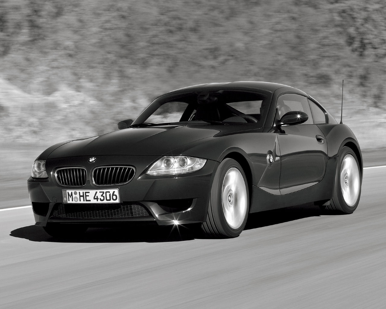 BMW Z4 Desktop Wallpaper