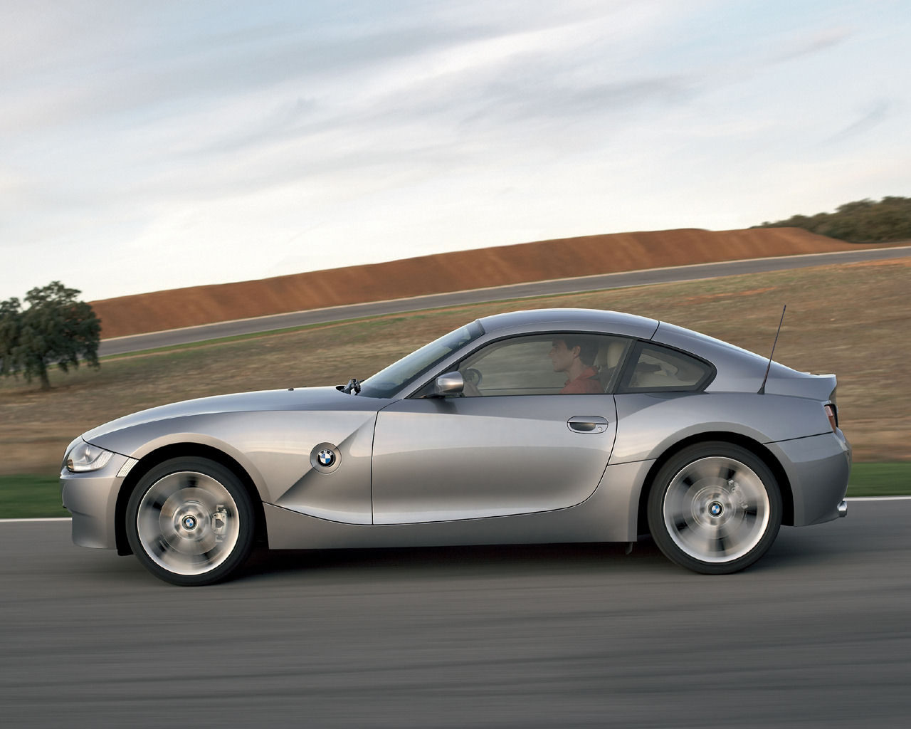 BMW Z4 Desktop Wallpaper