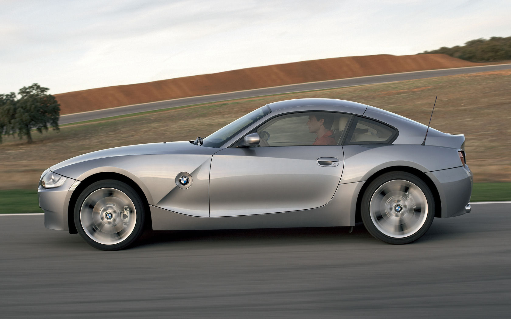 BMW Z4 Desktop Wallpaper