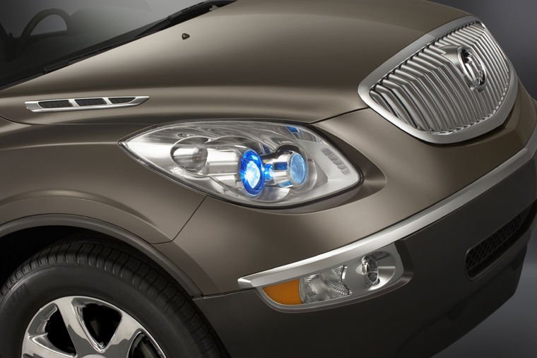 2009 Buick Enclave CXL Headlight Picture