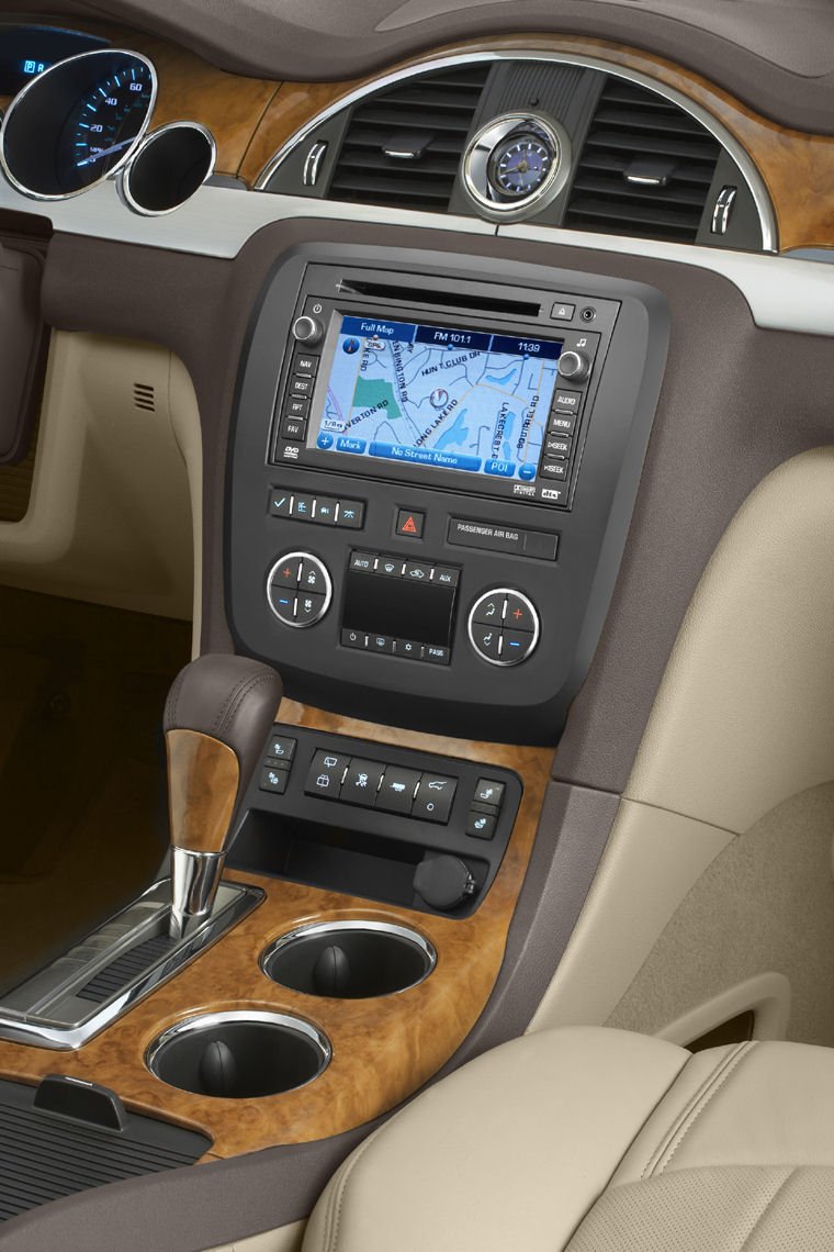 2010 Buick Enclave CXL Center Stack Picture