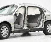 2009 Buick LaCrosse IIHS Side Impact Crash Test Picture