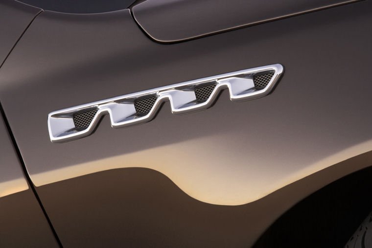 2010 Buick Lucerne Super Fender Vents Picture