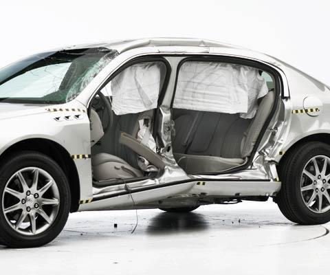 2010 Buick Lucerne IIHS Side Impact Crash Test Picture