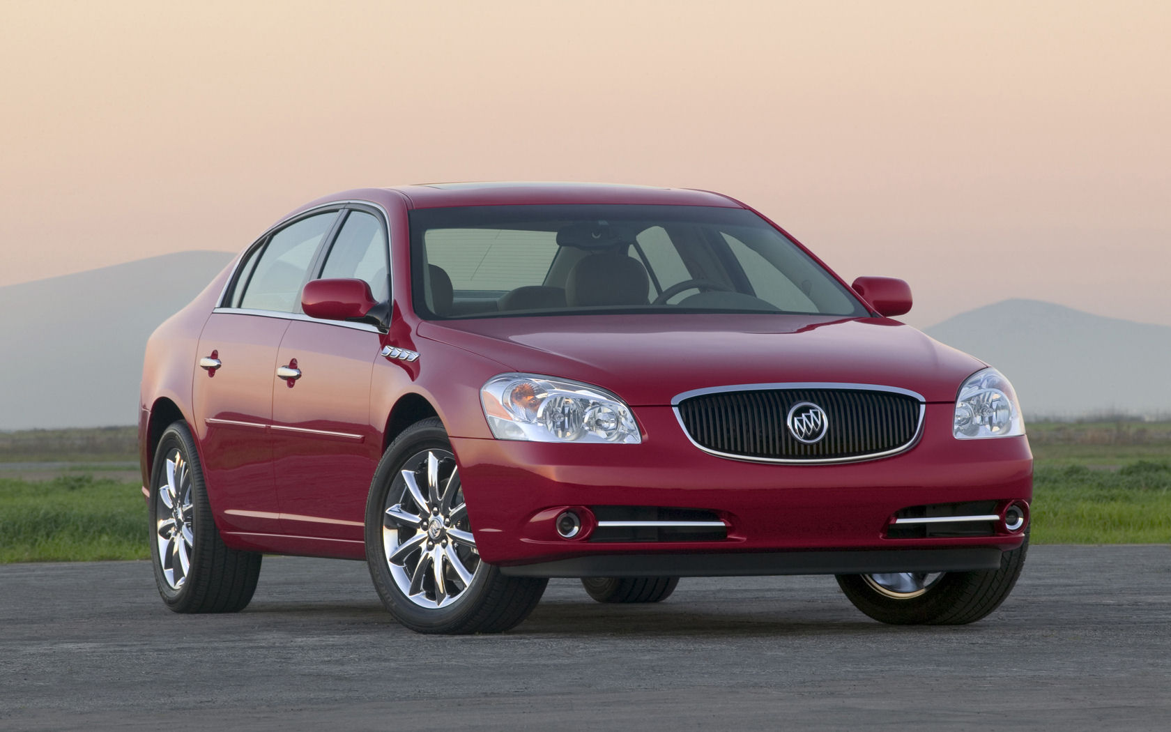 Buick Lucerne Desktop Wallpaper
