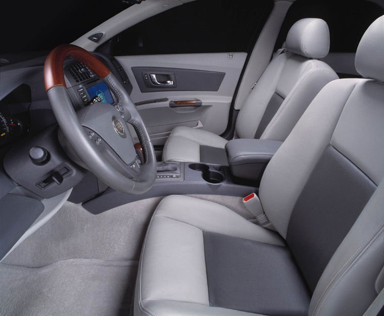 2004 Cadillac CTS Front Seats Picture