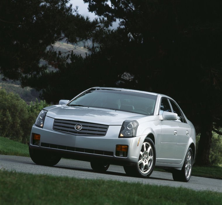 2004 Cadillac CTS Picture