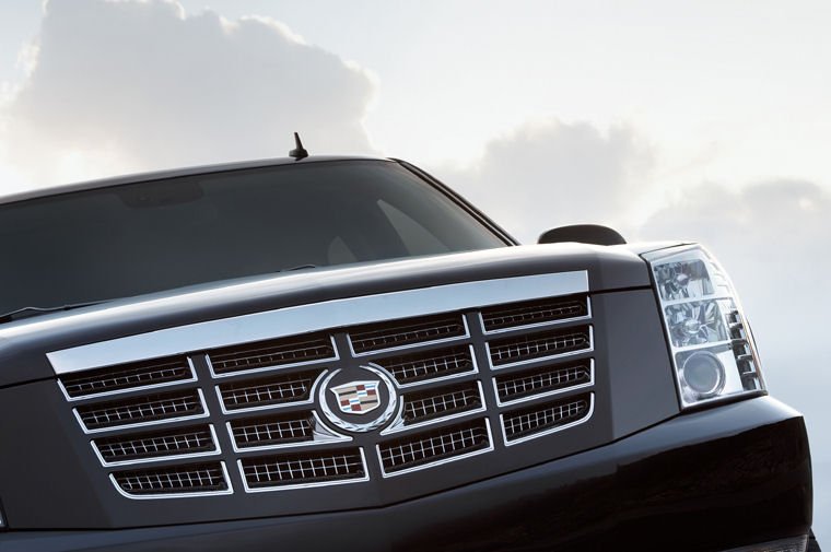 2008 Cadillac Escalade Grille Picture