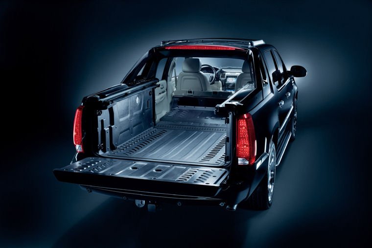 2010 Cadillac Escalade EXT Loading Bay Picture