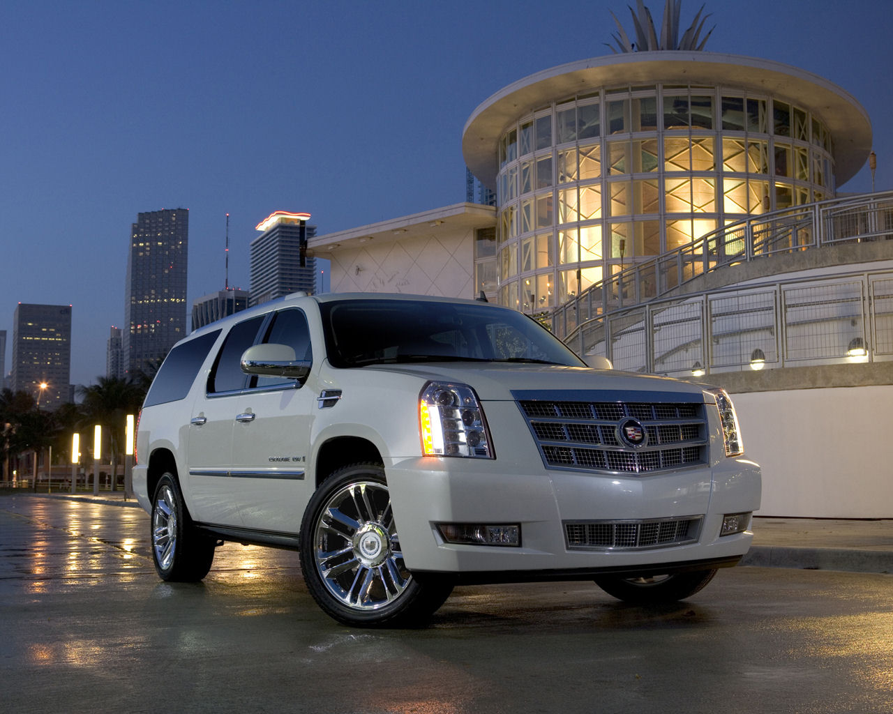 Cadillac Escalade Desktop Wallpaper