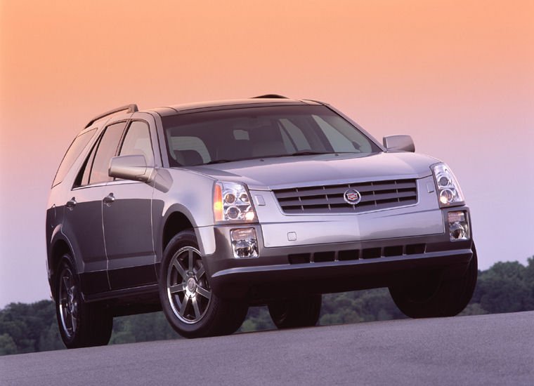 2004 Cadillac SRX Picture