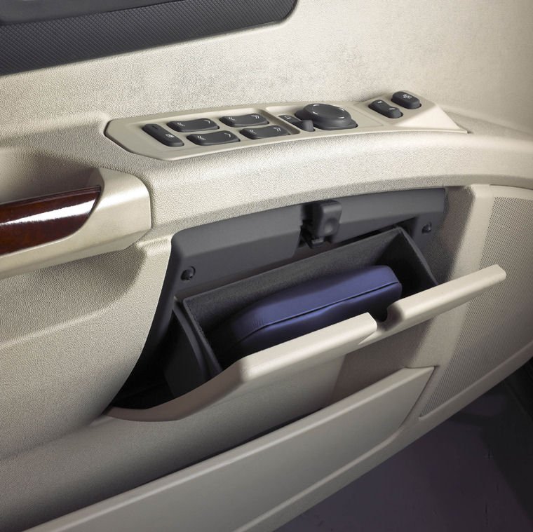 2009 Cadillac SRX Door Panel Picture