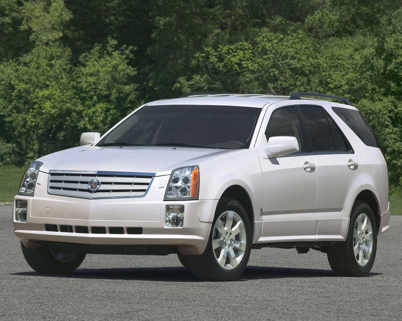 Cadillac SRX Desktop Wallpaper