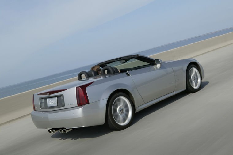 2008 Cadillac XLR-V Picture