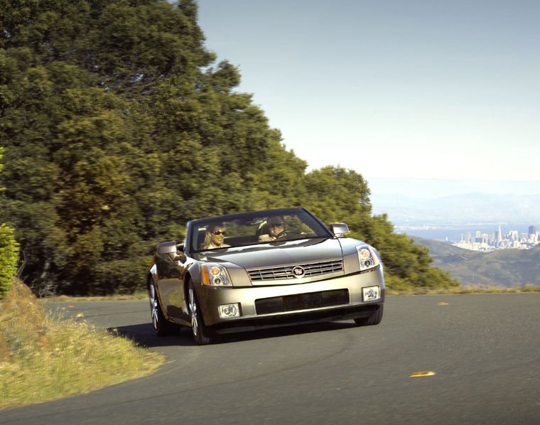 2008 Cadillac XLR Picture