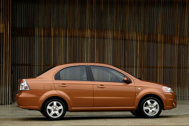 2010 Chevrolet Aveo Sedan Picture